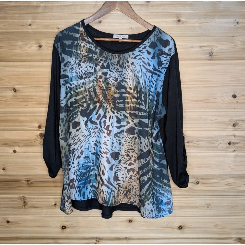 Jess & Jane Top Womens XL‎ Multicolor Animal Print Art